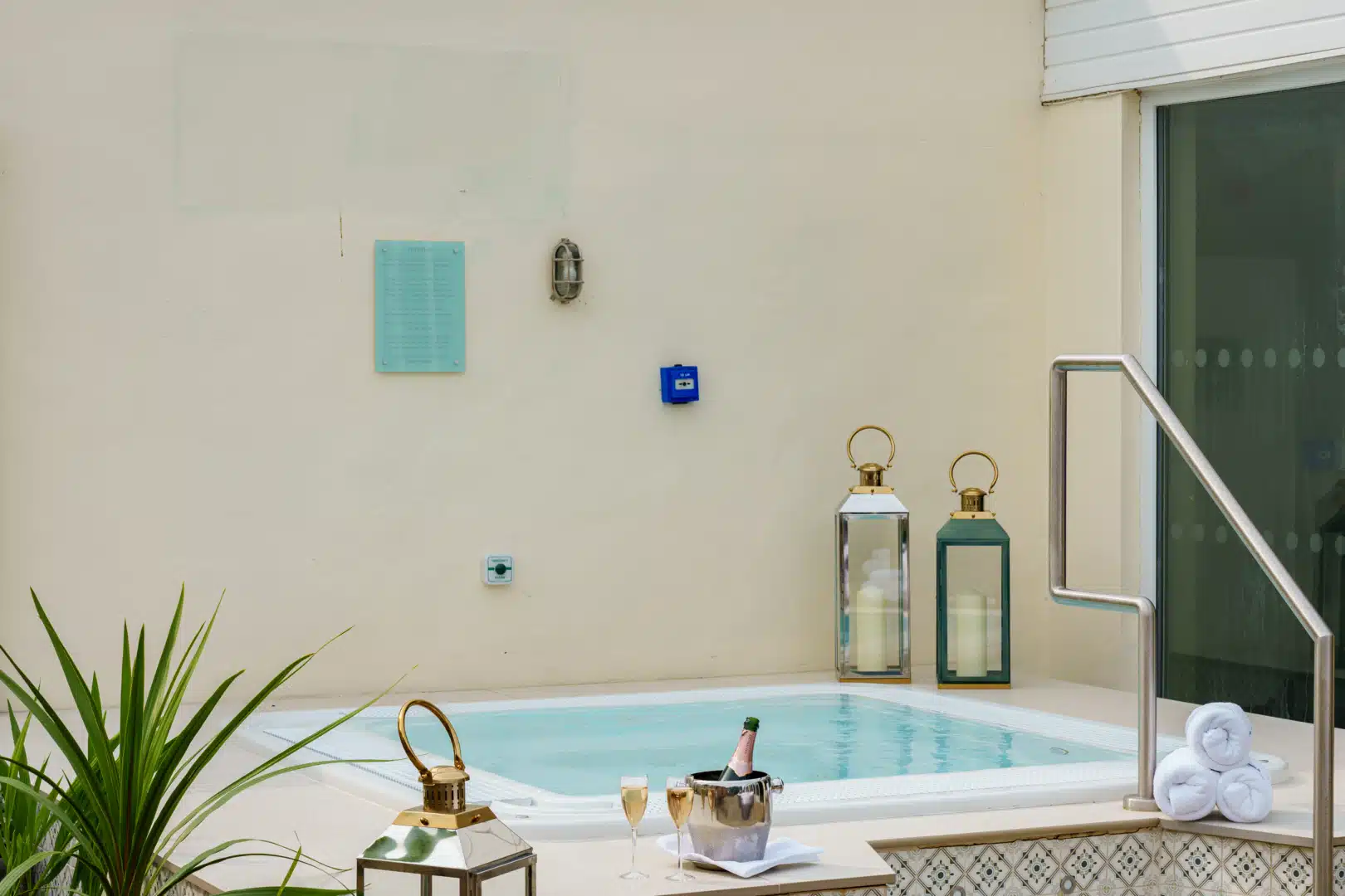 spa relax enjoy
